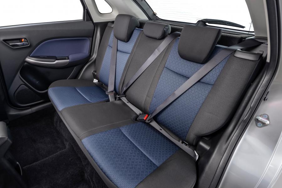 Интерьер Suzuki Baleno 2019 года  (ZA) (фото 5 из 40)